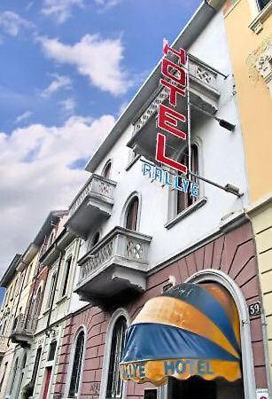 Hotel Rallye Милан Экстерьер фото